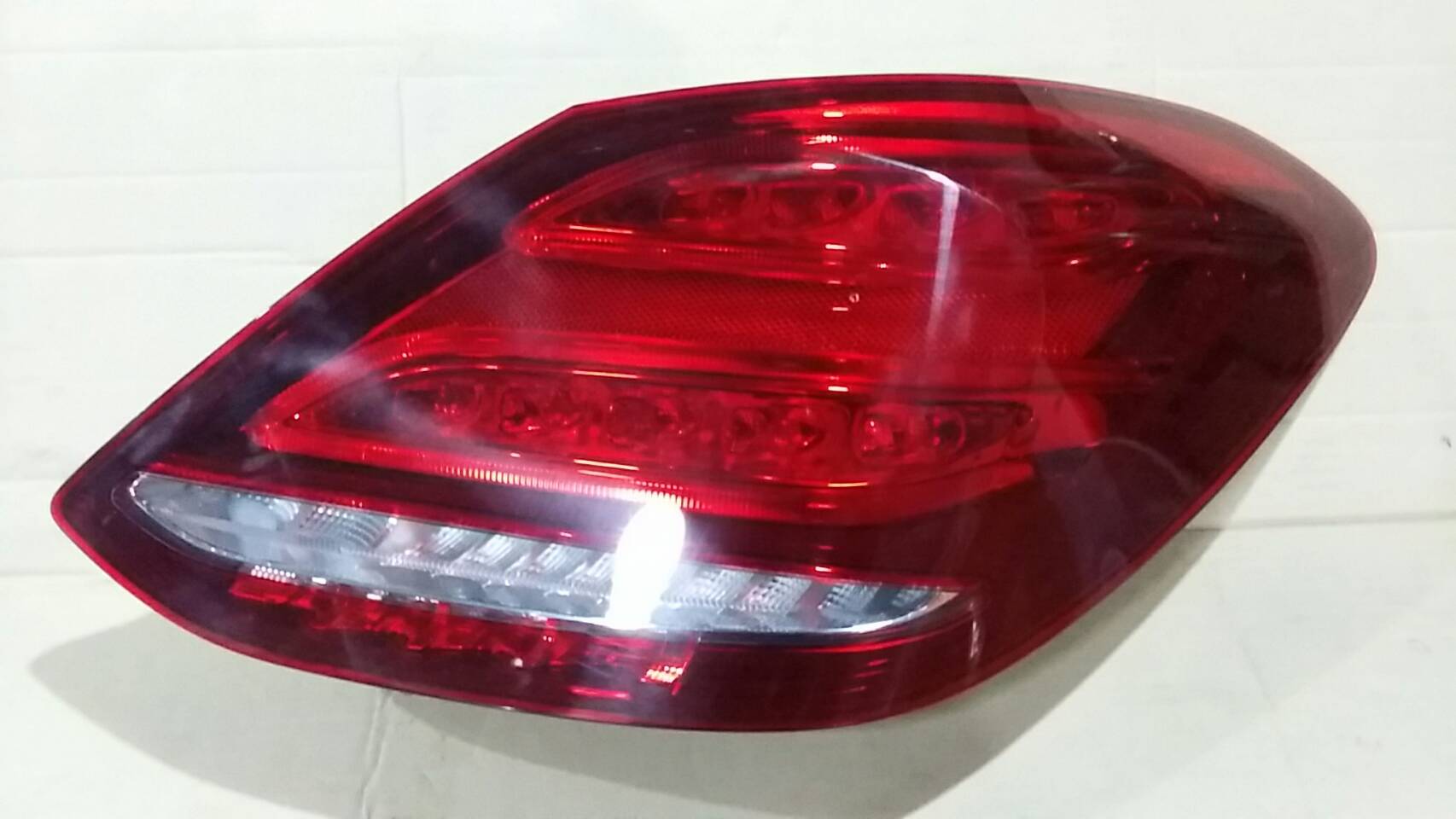 ไฟท้าย Benz W205 ปี 2015