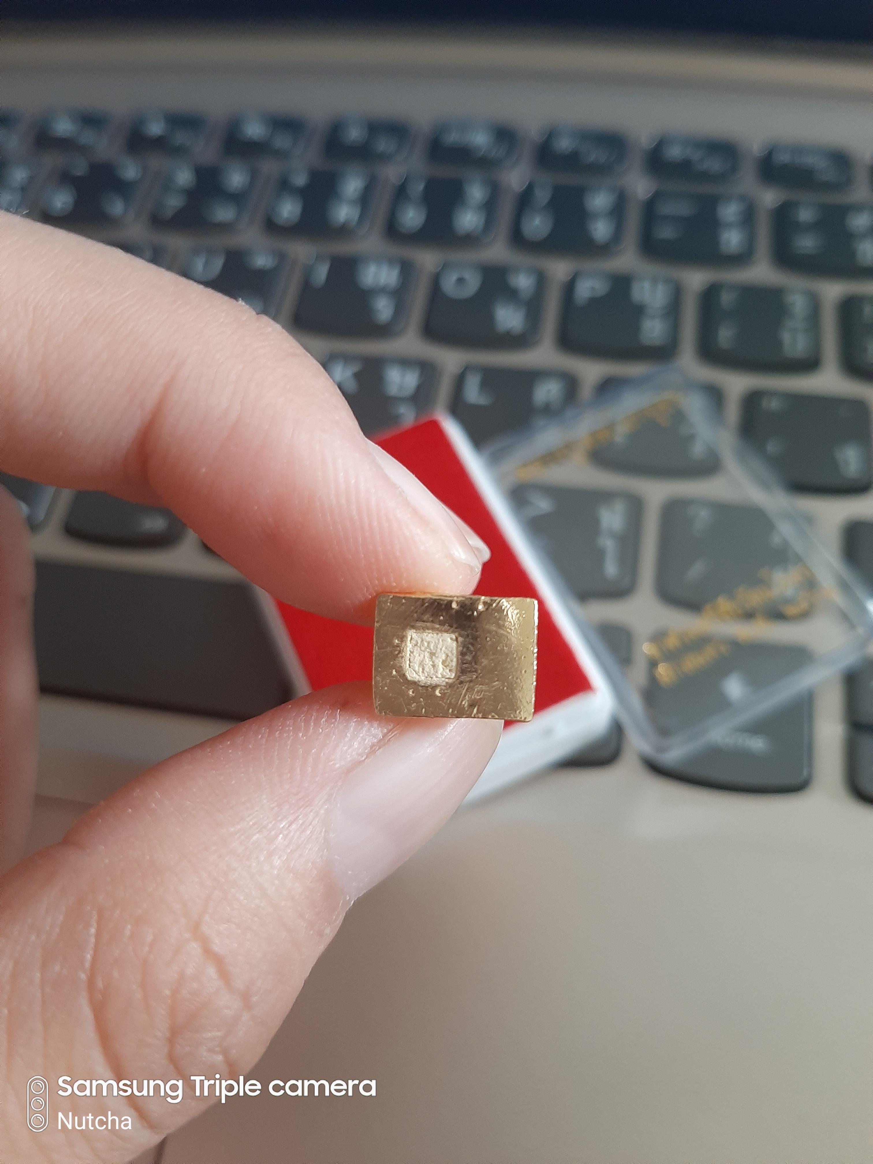 หลวงปู่เทพโลกอุดร อาศรมศรีชัยรัตนโคตร ฐาน 1 ซ.ม. ชุบทอง