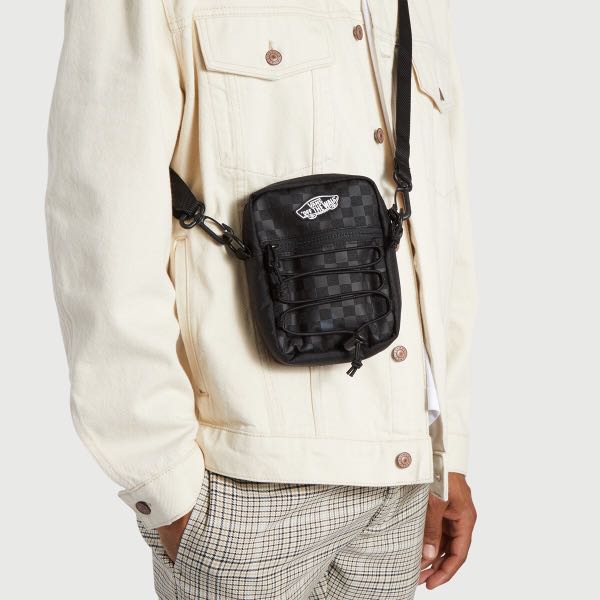 กระเป๋าสะพายข้าง Vans Street Ready Black Bag ของแท้ ใหม่ล่าสุด พร้อมส่งจากไทย