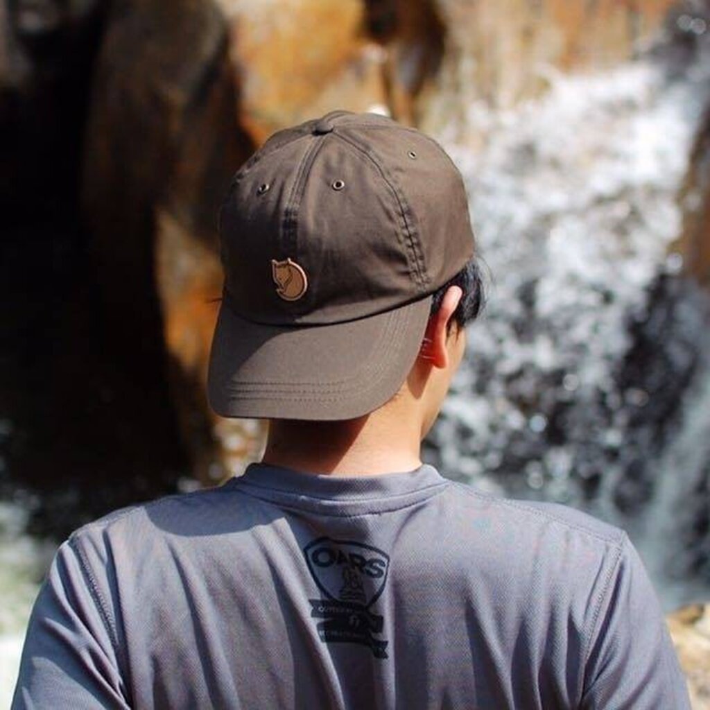 หมวก Fjallraven Helags Cap ของใหม่ ของแท้ พร้อมส่ง มาพร้อมป้าย Tag หมวกแก๊ป หมวกเดินป่า หมวกน้ำหนักเบา