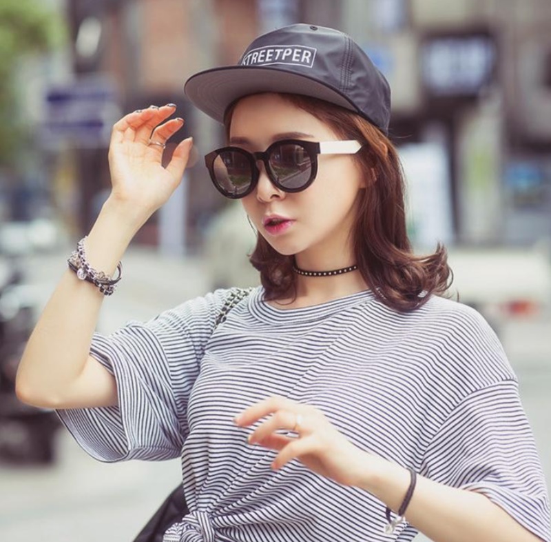 สร้อยคอโชคเกอร์ เชือกหนังสีดำ แต้มจุดทอง