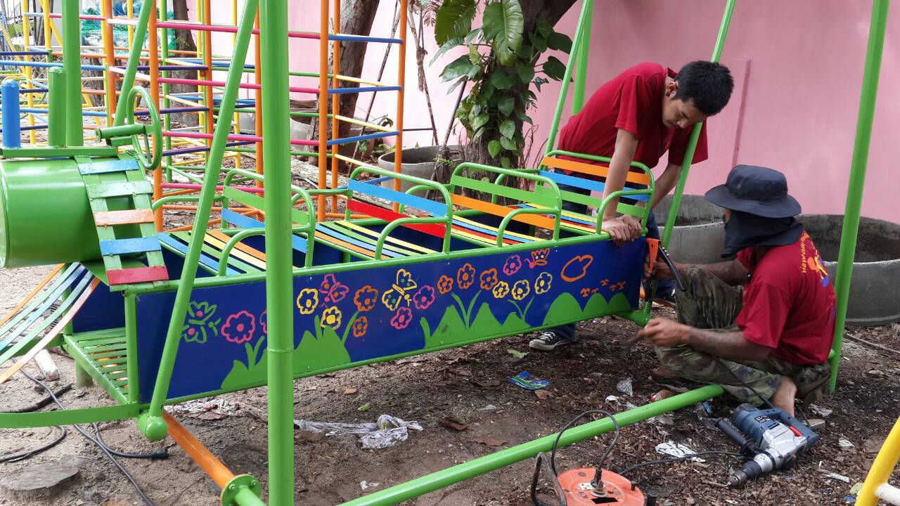 รหัส PG ผลงานติดตั้ง (โรงเรียนวัดราษฎร์โพธิ์ทอง จ.สมุทรปราการ) เครื่องออกกำลังกายเด็ก