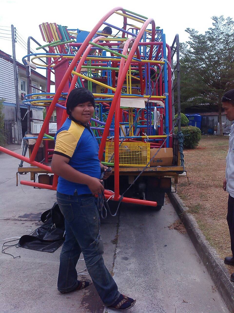 เครื่องออกกำลังกายกลางแจ้งสาธุประดิษฐ์