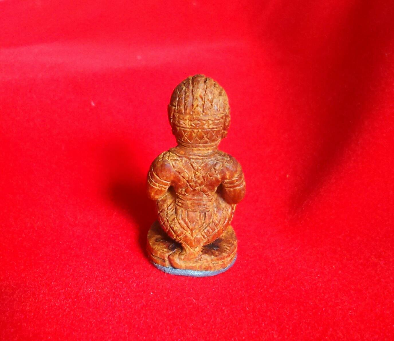 หนุมานไม้ขนุนแกะ No.368 หลวงปู่วาส วัดสะพานสูง (เลี่ยมพลาสติก) ไม่มีซองเดิม