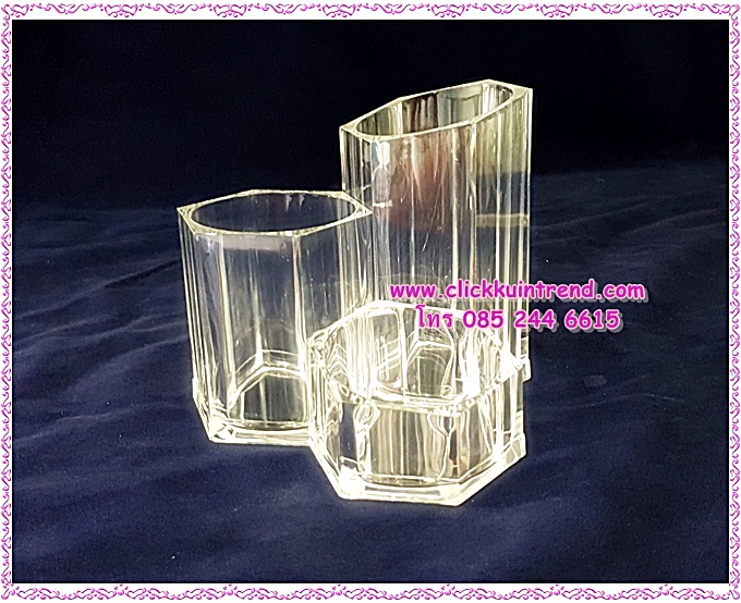 กระบอกเก็บแปรง ใส่อุปกรณ์แต่งหน้าแบบแท่ง ทำจากอะคลิลิกใสเนื้อหนา มี 3 ช่อง