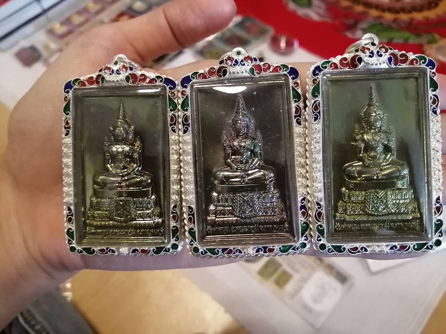พระสมเด็จเนื้อเขียวเหล็กไหลเลี่ยมเงินลงยา วัดท่าขนุน ปี 63 (พิธีพลิกชีวิต)