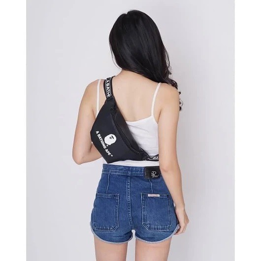 กระเป๋าคาดอก A Bathing Ape Hip Bag Collection พิเศษ จากญี่ปุ่น กระเป๋าสะพายข้าง กระเป๋าคาดเอว ของใหม่ ของแท้ พร้อมส่ง