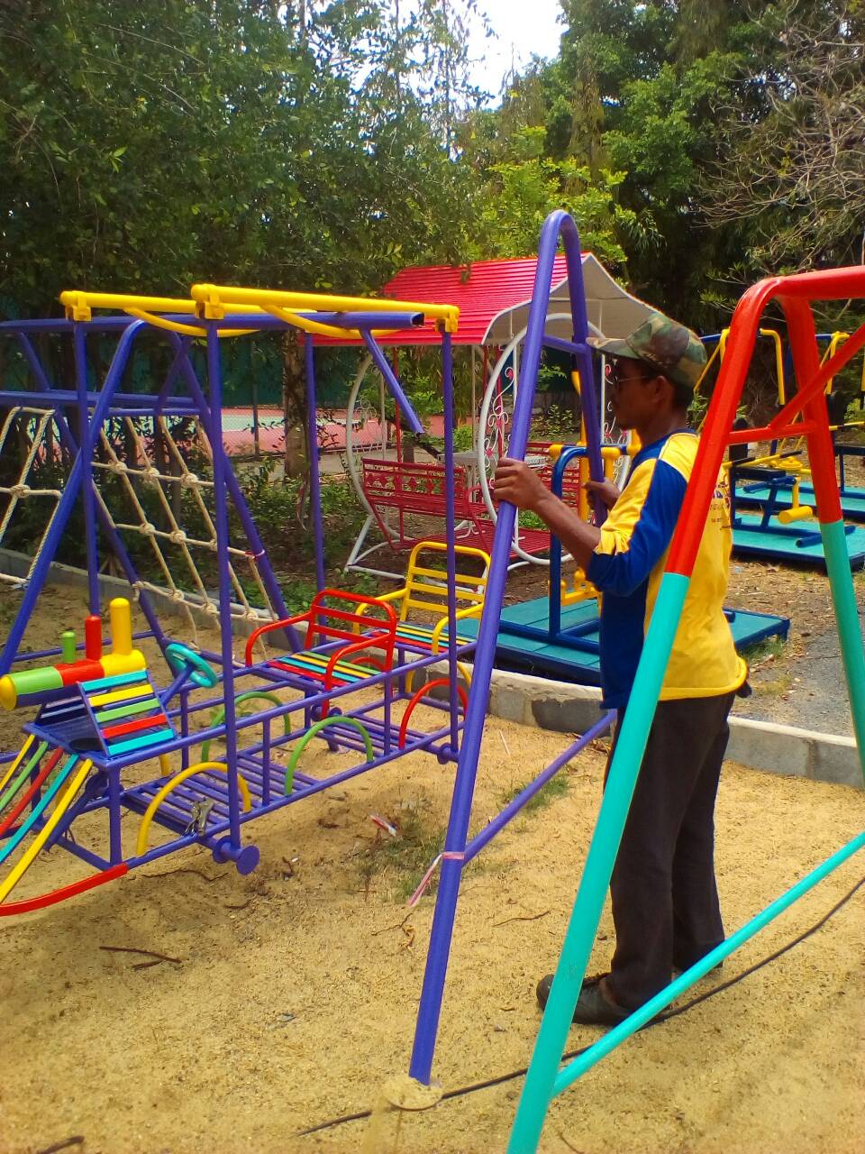 รหัส PG ผลงานติดตั้ง (หมู่บ้านสีไชยทอง) เครื่องออกกำลังกายเด็ก