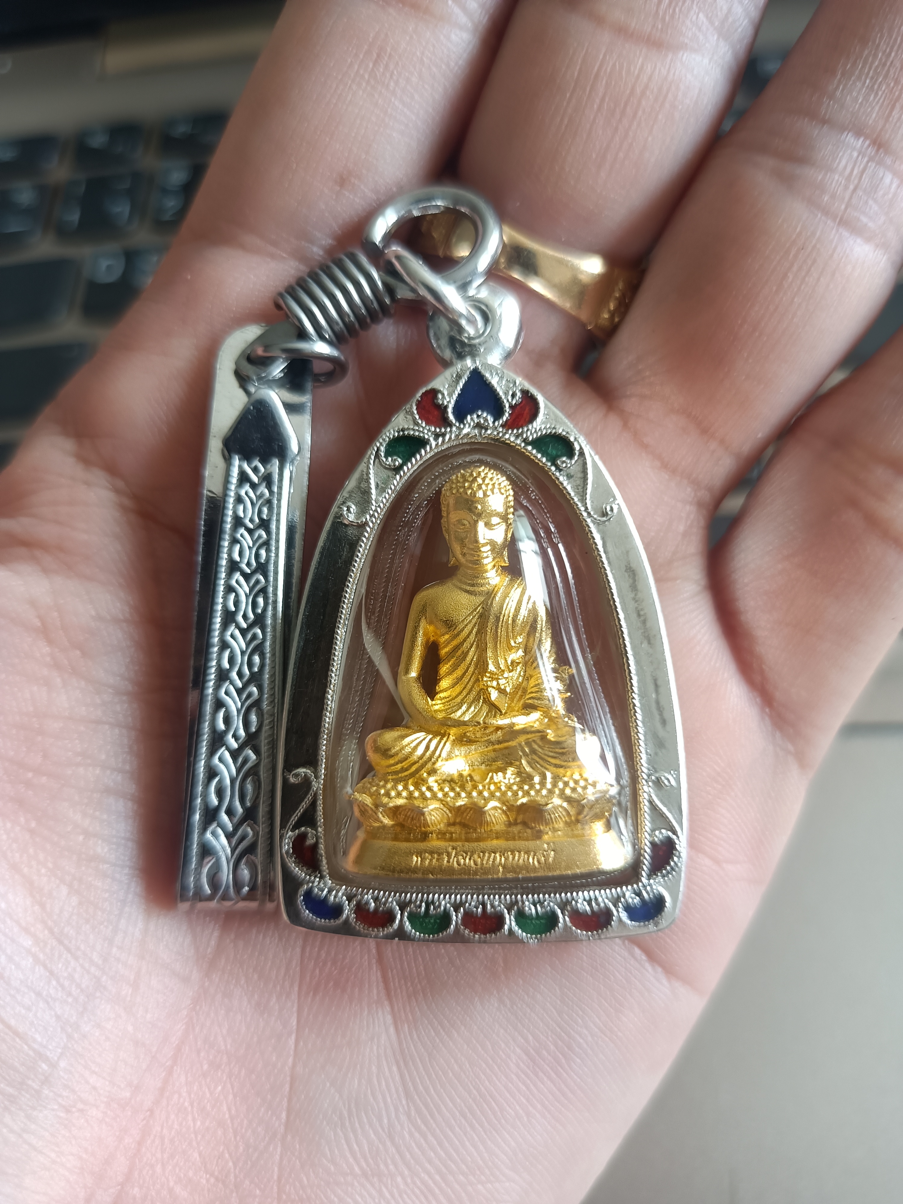 พระปัจเจกพุทธเจ้า รุ่น ปาฏิหารย์ (เนื้อชุบทอง) เลี่ยมตลับเงิน วัดเขาวง ปี 56 สุดยอดมวลสารและพิธีการ