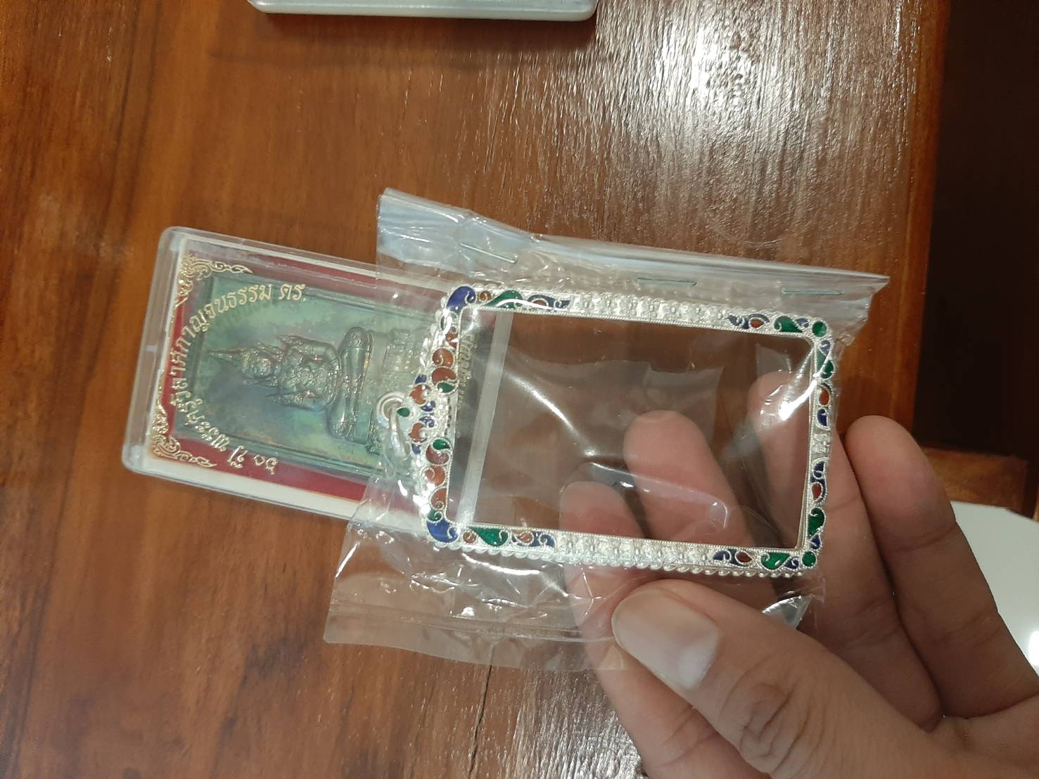 พระสมเด็จเนื้อเขียวเหล็กไหลเลี่ยมเงินลงยา วัดท่าขนุน ปี 63 (พิธีพลิกชีวิต)