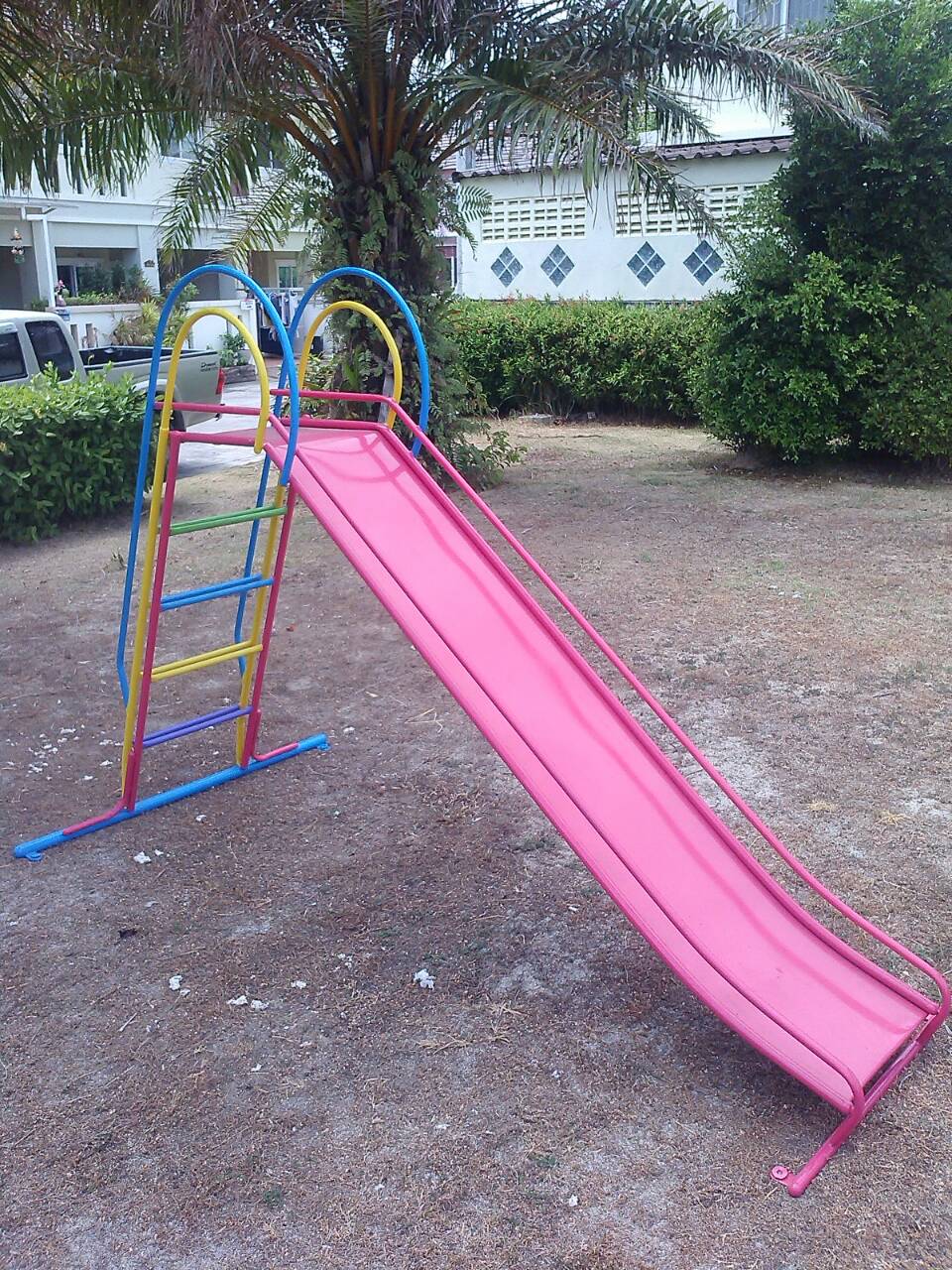 รหัส PG ผลงานติดตั้ง (หมู่บ้านชนกานต์กลางเมือง ม.4 อ.เมือง ) เครื่องออกกำลังกายเด็ก