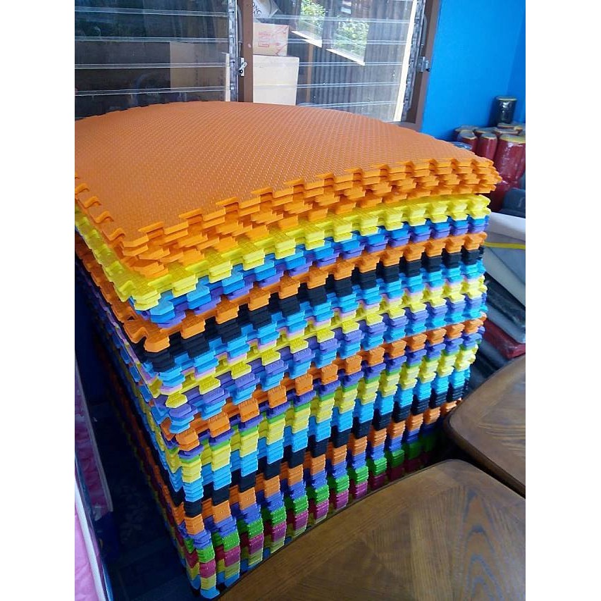แผ่นยางปูพื้นจิ๊กซอว์ J-0001 ขนาด100*100 หนา 10 มม.