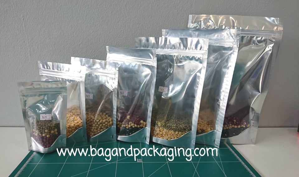 ถุงซิปล็อคก้นตั้ง หน้าใส หลังเงิน