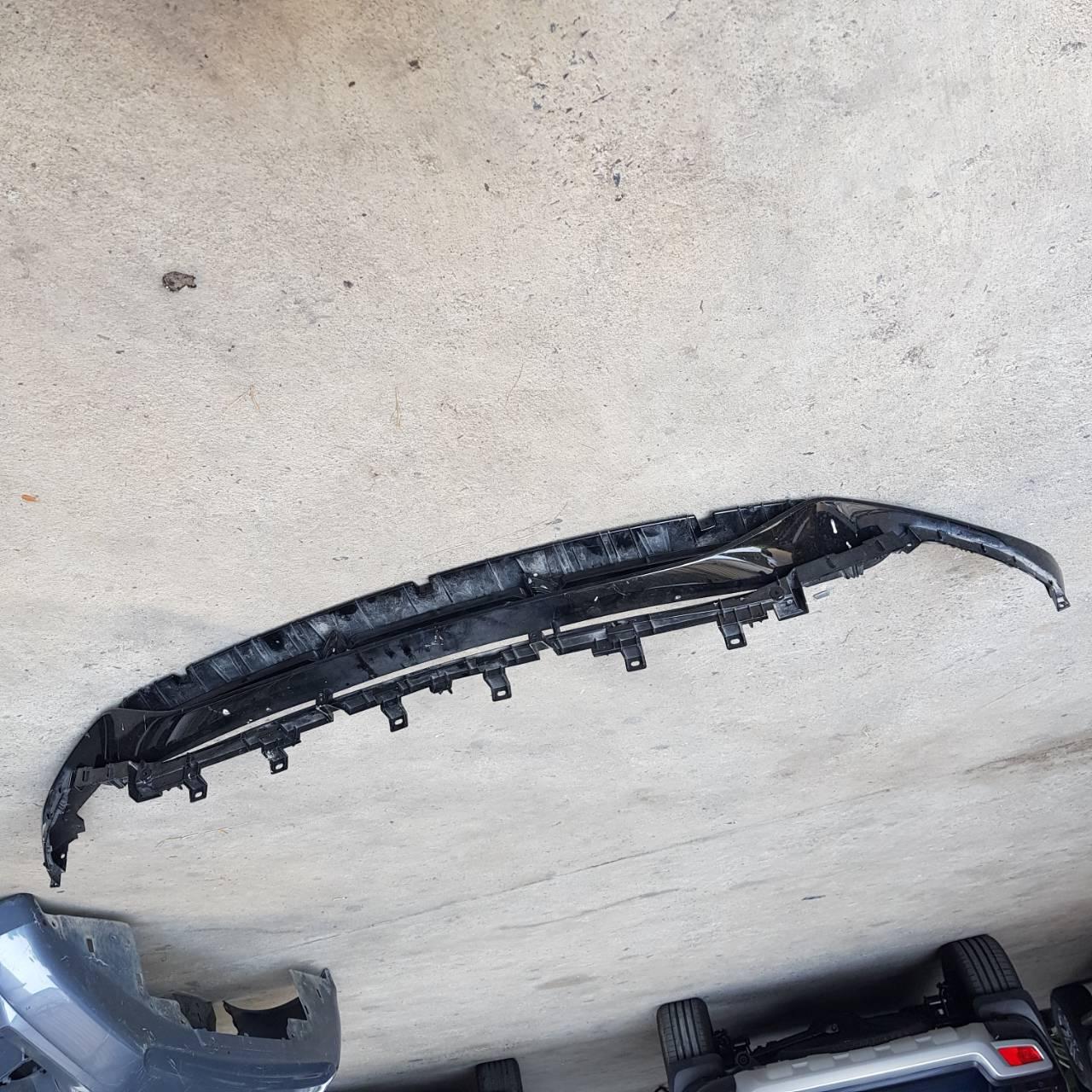 กระจังหน้าสีดำเงา BYD SEAL ปี 2023(มือสอง)