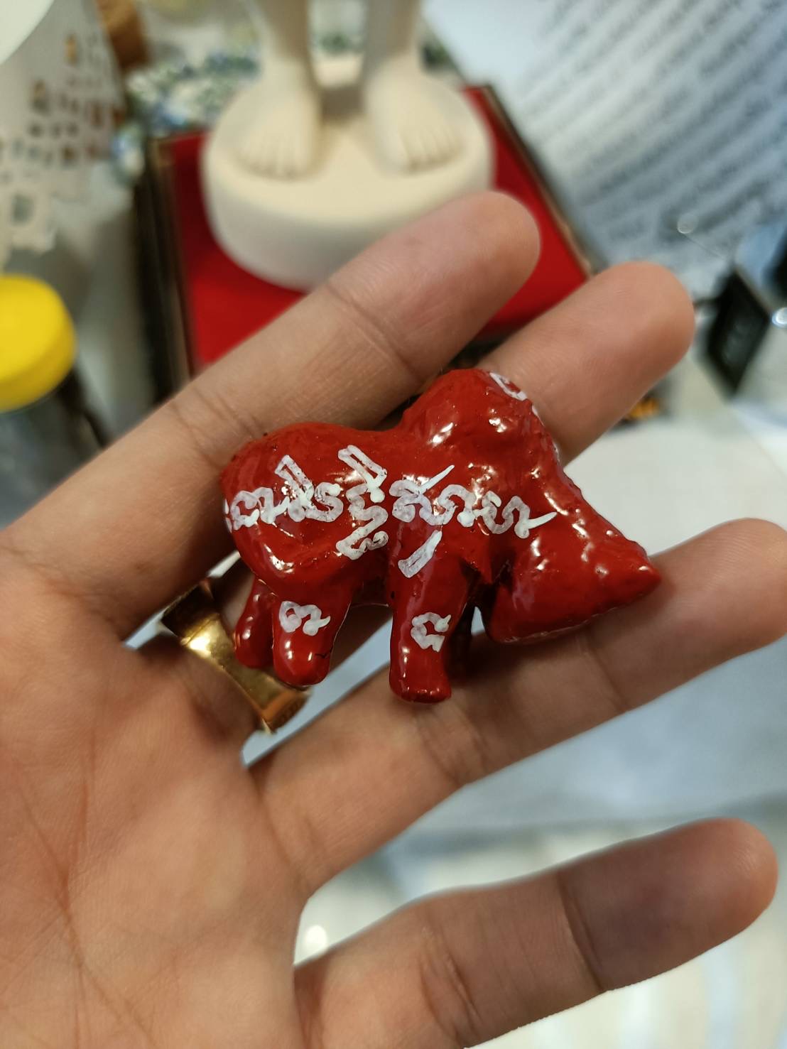 วัวธนูพญาโครัตนมงคล (แบบไม่มีจาร) วัดโพธิผักไห่ หลวงพ่อเล็ก (เลี่ยมกันน้ำ)วัดท่าขนุนพุทธาภิเษก