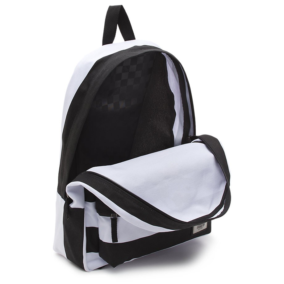 กระเป๋าเป้ Vans x Peanuts Realm Backpack Snoopy ของแท้ พร้อมส่ง จากไทย