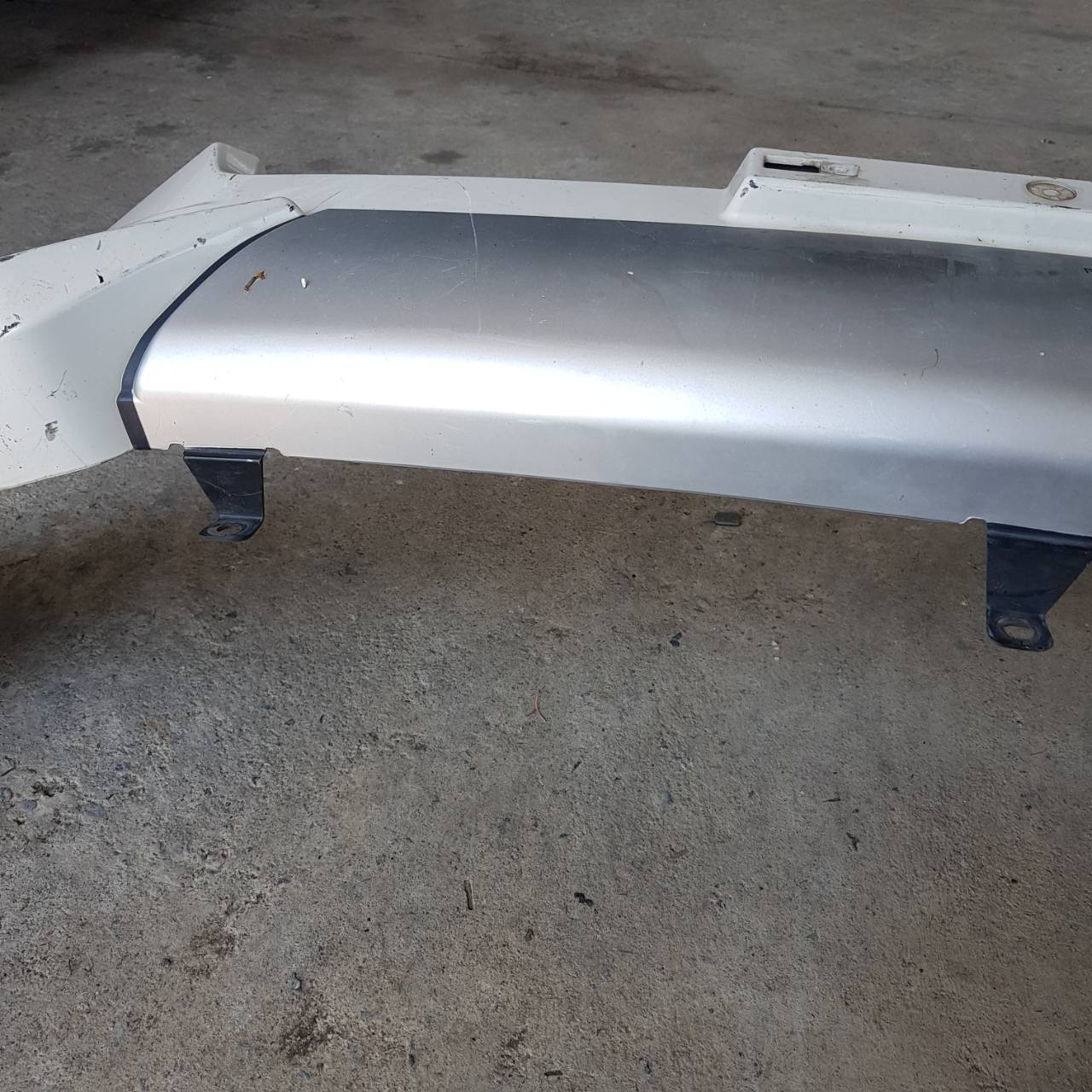 สเกิร์ตกันชนหน้า Isuzu D-Max Hi-Lander X-series ปี 2018(มือสอง)