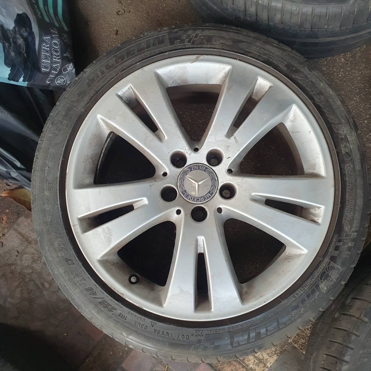 ล้อแม็ก Benz 17" A2044010402 B66474276 ของแท้มือสองขายตามสภาพ