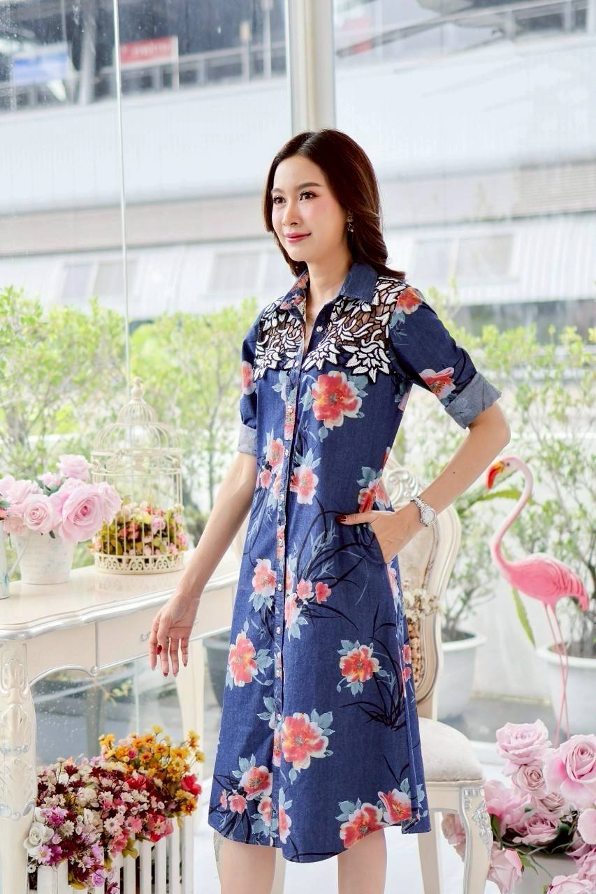 ชุดยีนส์ #8836-1 เดรสยีนส์พิมพ์ลายสวยแต่งงานฉลุสวยหรูด้านหน้า ผ้ายีนส์แท้เนื้อนิ่ม ใส่สบาย แบบสวยใส่ได้หลายโอกาส