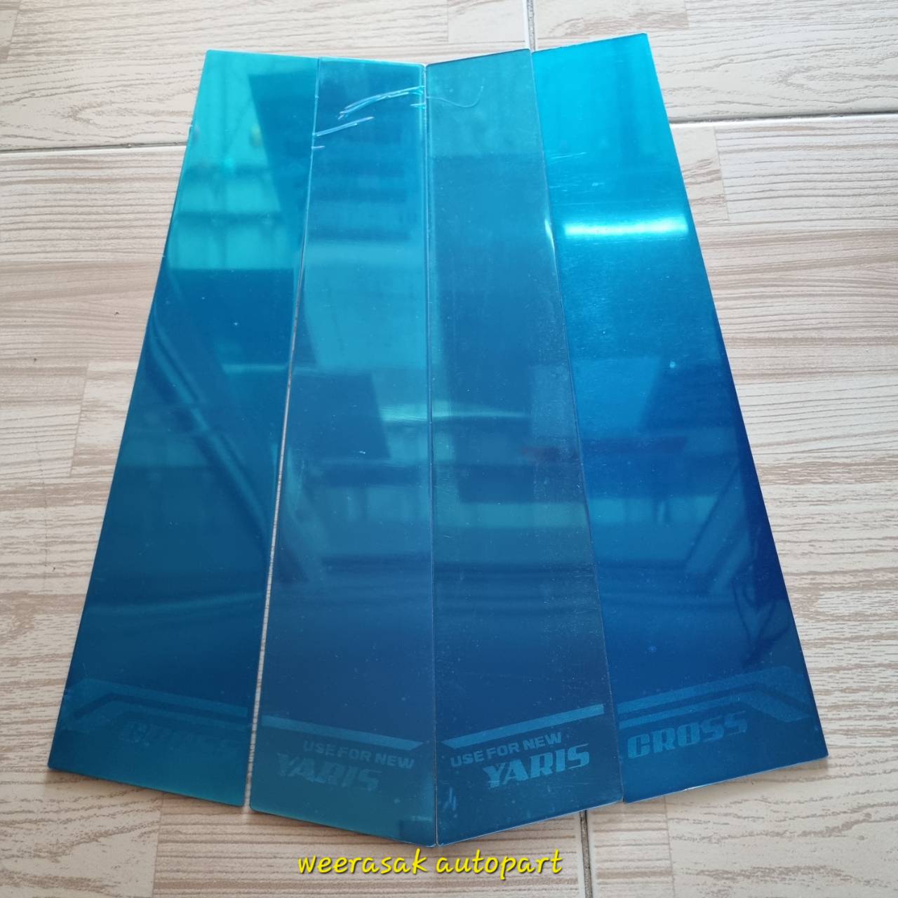 เสาแปะข้าง Toyota Yaris Cross ครอบเสาประตู โตโยต้า ยาริส ครอส ปี 2023-ปัจจุบัน Pillar cover(สีเงิน)( สเตนเลสแท้ 304)