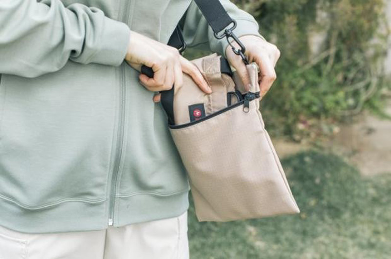 กระเป๋าสะพายข้าง Marmot x Shaun The Sheep Sling Bag ของใหม่ ของแท้ พร้อมส่งจากไทย กระเป๋าช๊อปปิ้ง