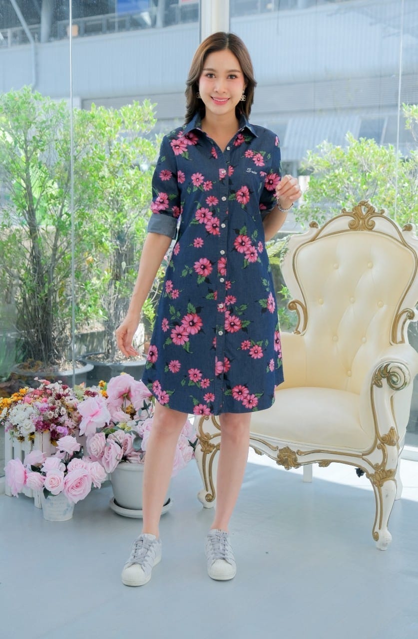 เดรสยีนส์ # 8711 ชุดยีนส์แบบสวยพิมพ์ลายสดใสสวยมาก ผ้ายีนส์ไม่หนา ใส่สบาย ใส่ได้หลายโอกาส สินค้าขายดี