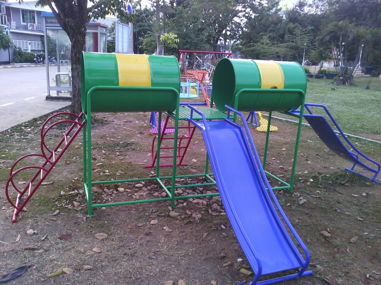 รหัส PG ผลงานติดตั้ง (หมู่บ้านสุชา-บางบัวทอง จ.นนทบุรี) เครื่องเล่นสนามกลางแจ้งสำหรับเด็ก