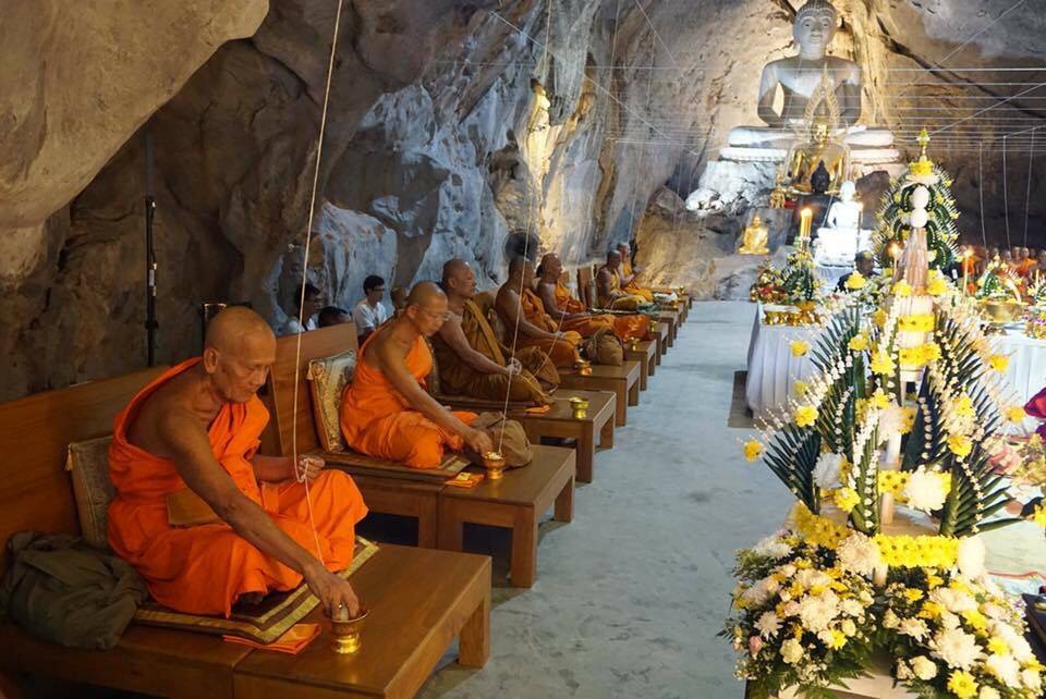 พระปัจเจกพุทธเจ้าชุบเงิน (หน้าตัก ๓ นิ้ว) วัดเขาวง ปี ๖๑