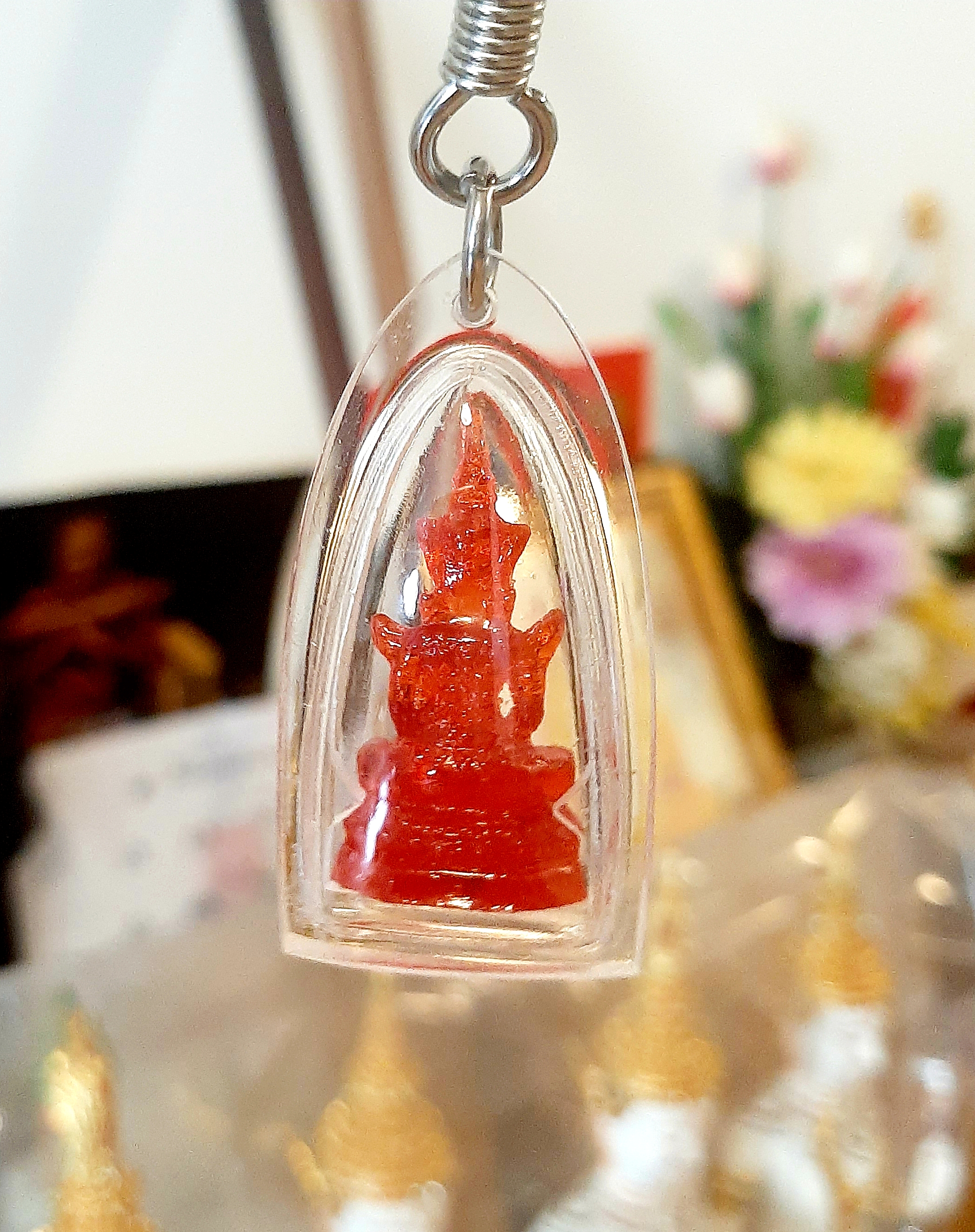 พระแก้วแดง (เรซิ่นอุดมวลสาร) รุ่น รวมบารมีพระศรีอารยเมตตรัย วัดป่าธาราภิรมย์