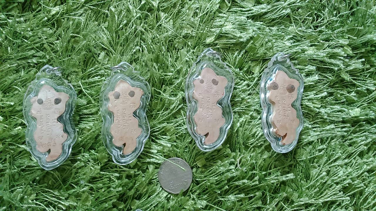 เครื่องรางค้าขาย ตุ๊กแกโชคลาภ ลป.หล่ำ เนื้อดินเผา ปี 57