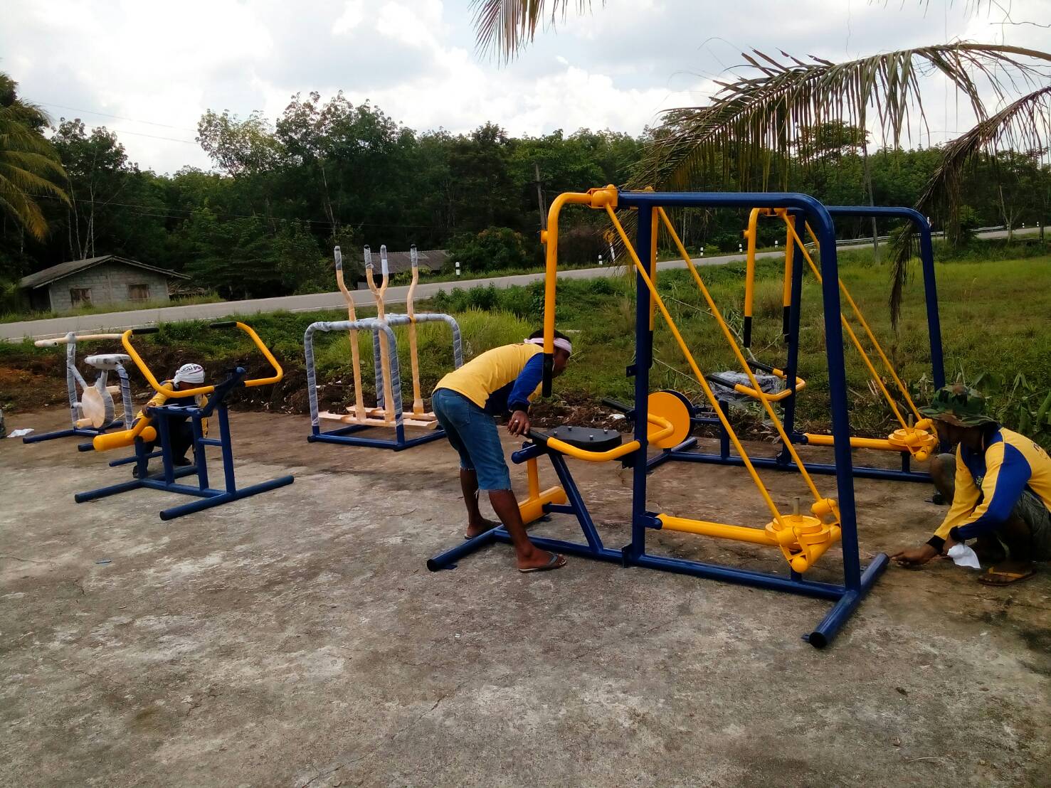 รหัส SM ผลงานติดตั้ง (หมู่8 อ.ห้วยนาง จ.ตรัง) เครื่องออกกำลังกายกลางแจ้ง