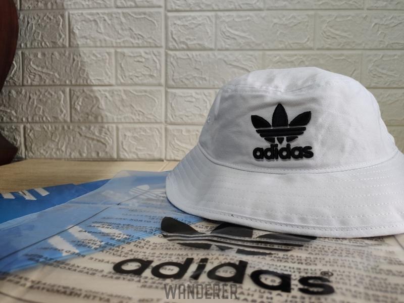 หมวกบักเก็ต Adidas ของแท้ พร้อมส่ง มาพร้อมป้าย Tag และถุงใส่ หมวก Bucket ของแท้ แน่นอน 100 %