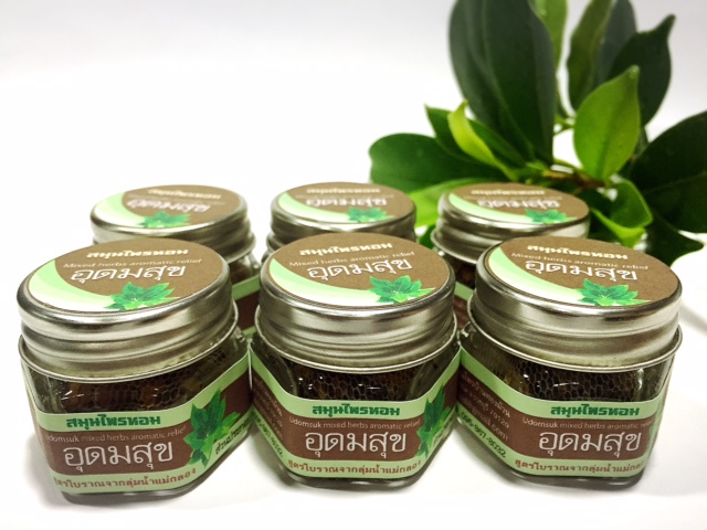 ยาดมสมุนไพรหอม อุดมสุข Udomsuk Aromatic Relief แพค 6