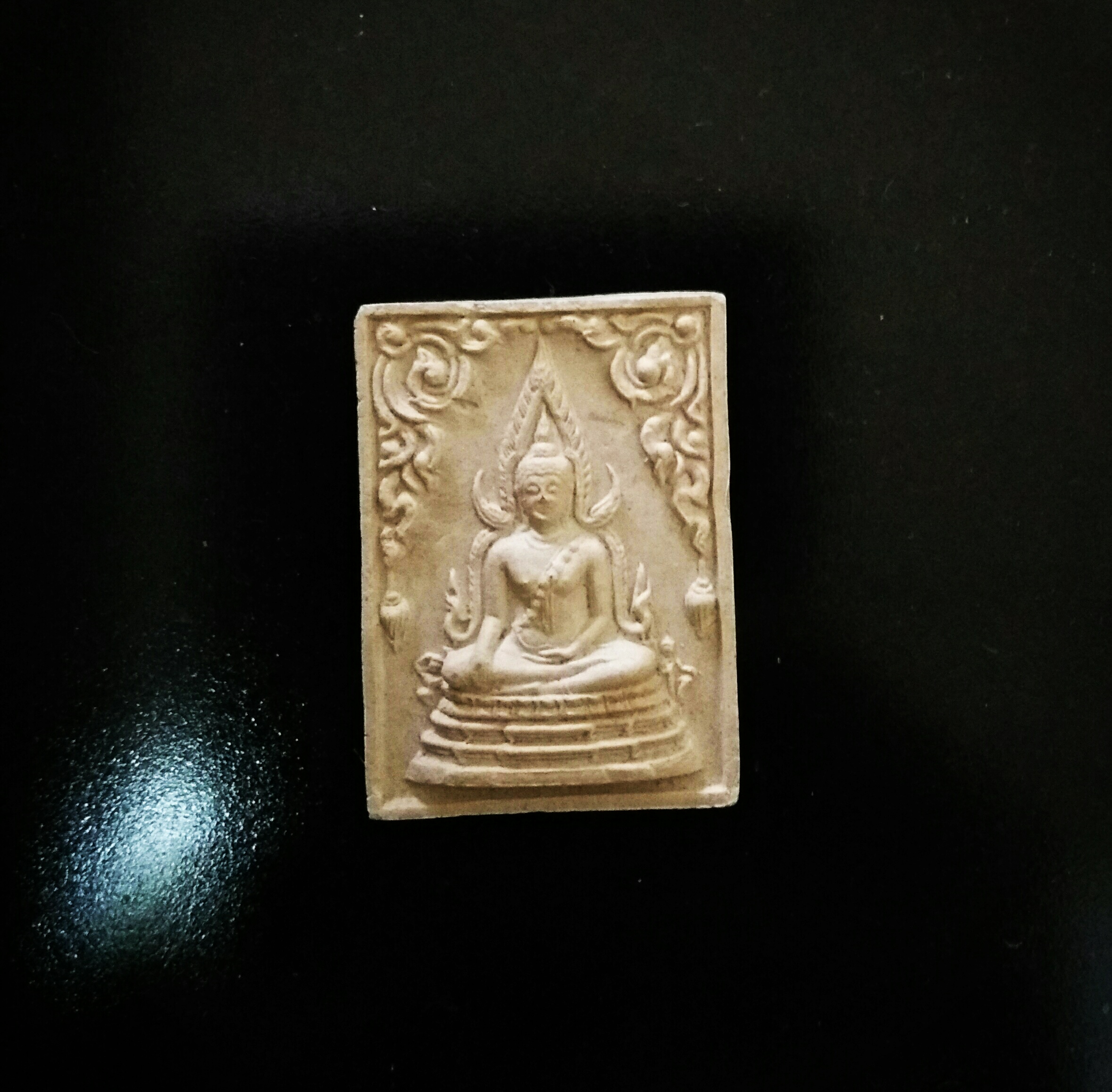 พระพุทธชินราชเนื้อผง และน้ำเต้า หลวงปู่วิเวียร ปี ๓๓