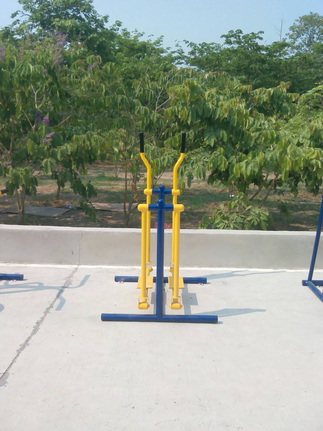 รหัส SM ผลงานติดตั้ง (ชุมชนวัดโตนด) เครื่องออกกำลังกายกลางแจ้ง