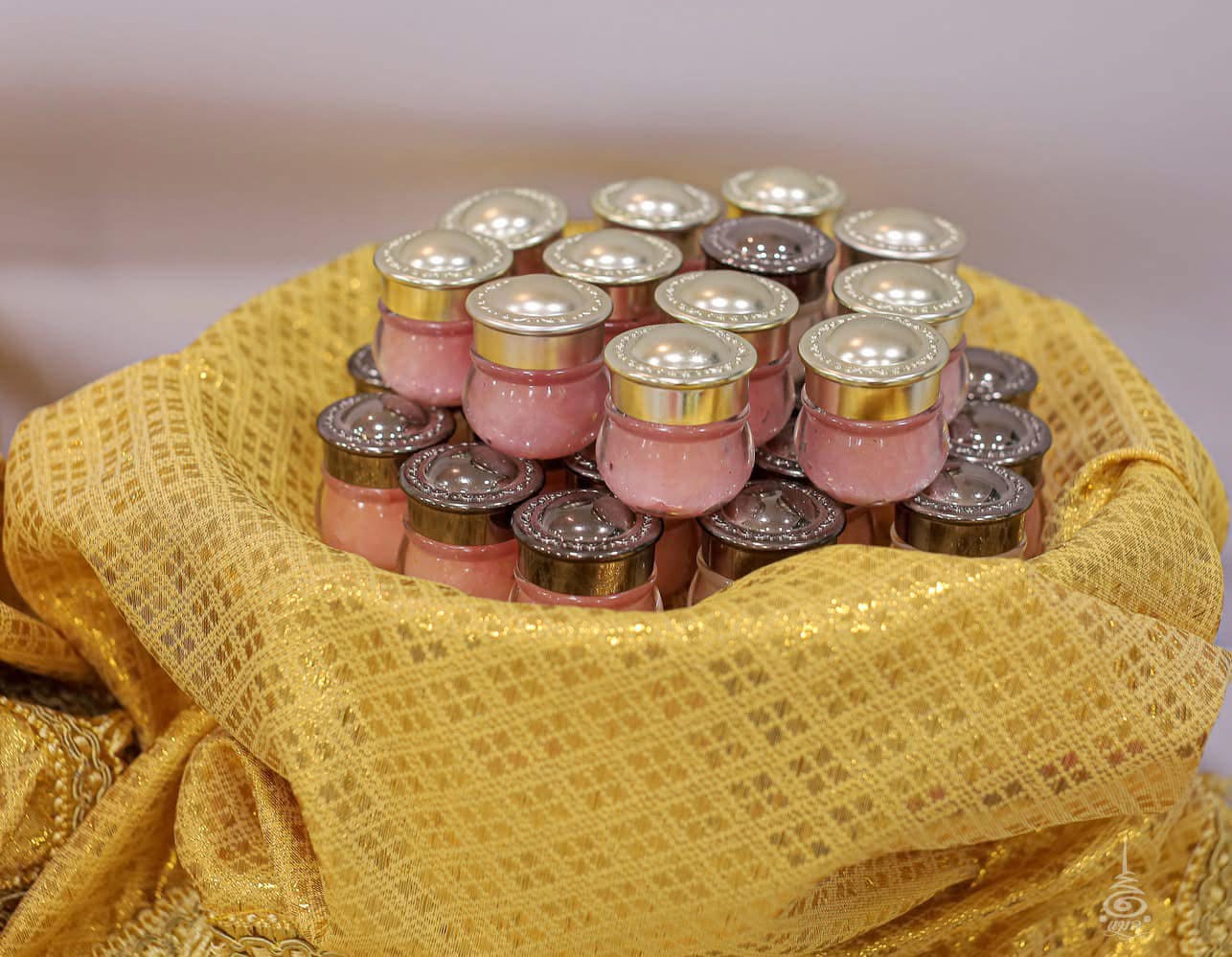 ลูกแก้วพุทธบารมีเปิดโลก (แก้วแดง) สุริยันต์ทรงกลด ฐานจาร (ไซส์ใหญ่ 5 cm) ลพ.เล็ก ลพ.บ๊ะ ลพ.ตุ๊ มหาสิงห์