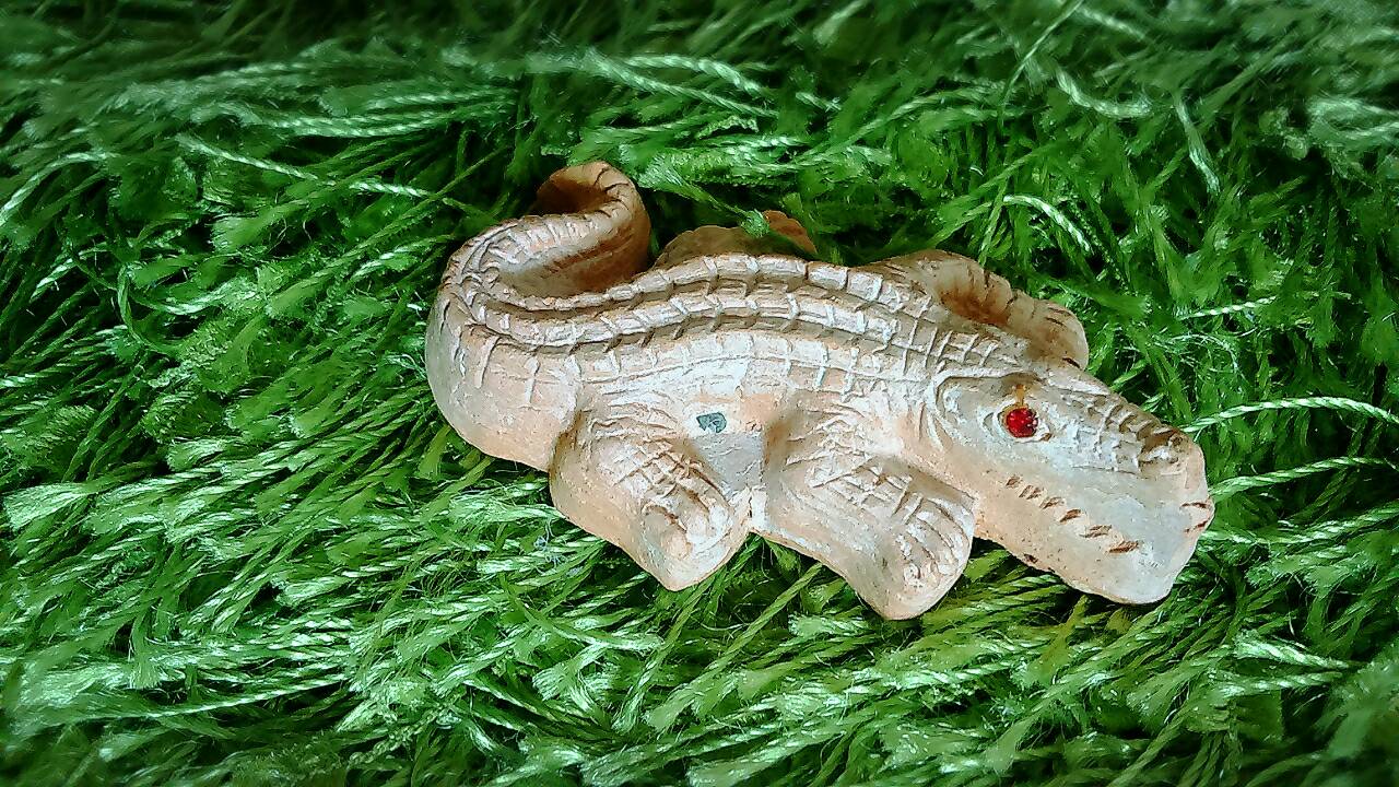 จระเข้ดินเผา ฝังพลอย+ตะกรุด หลวงพ่อหล่ำ วัดสามัคคีธรรม