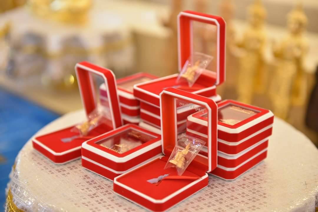 สมเด็จองค์ปฐมปางพระนิพพาน วัดท่าซุง ปี 67 (เลี่ยมกันน้ำ)