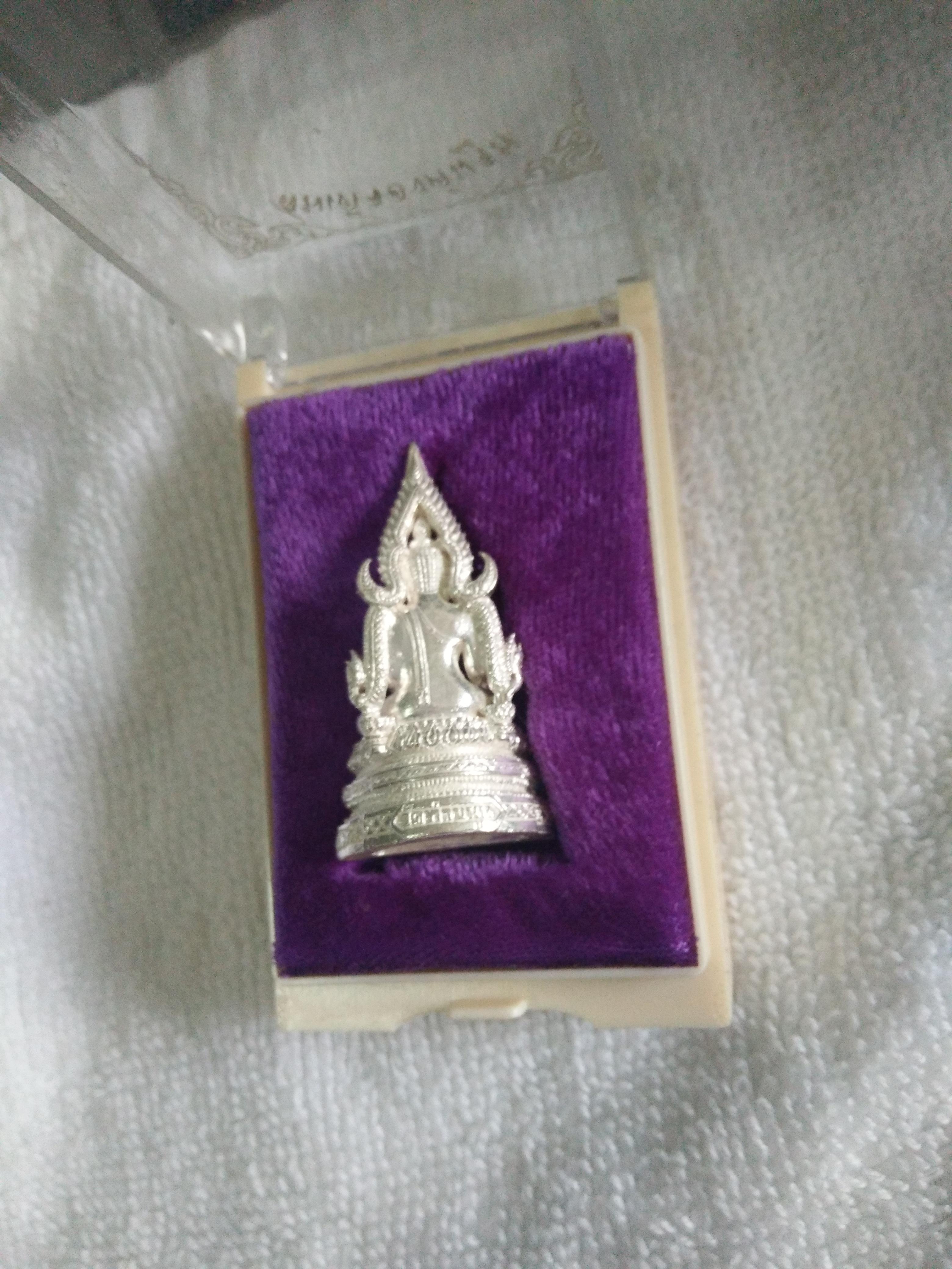 สมเด็จองค์ปฐมเนื้อเงิน วัดท่าขนุน