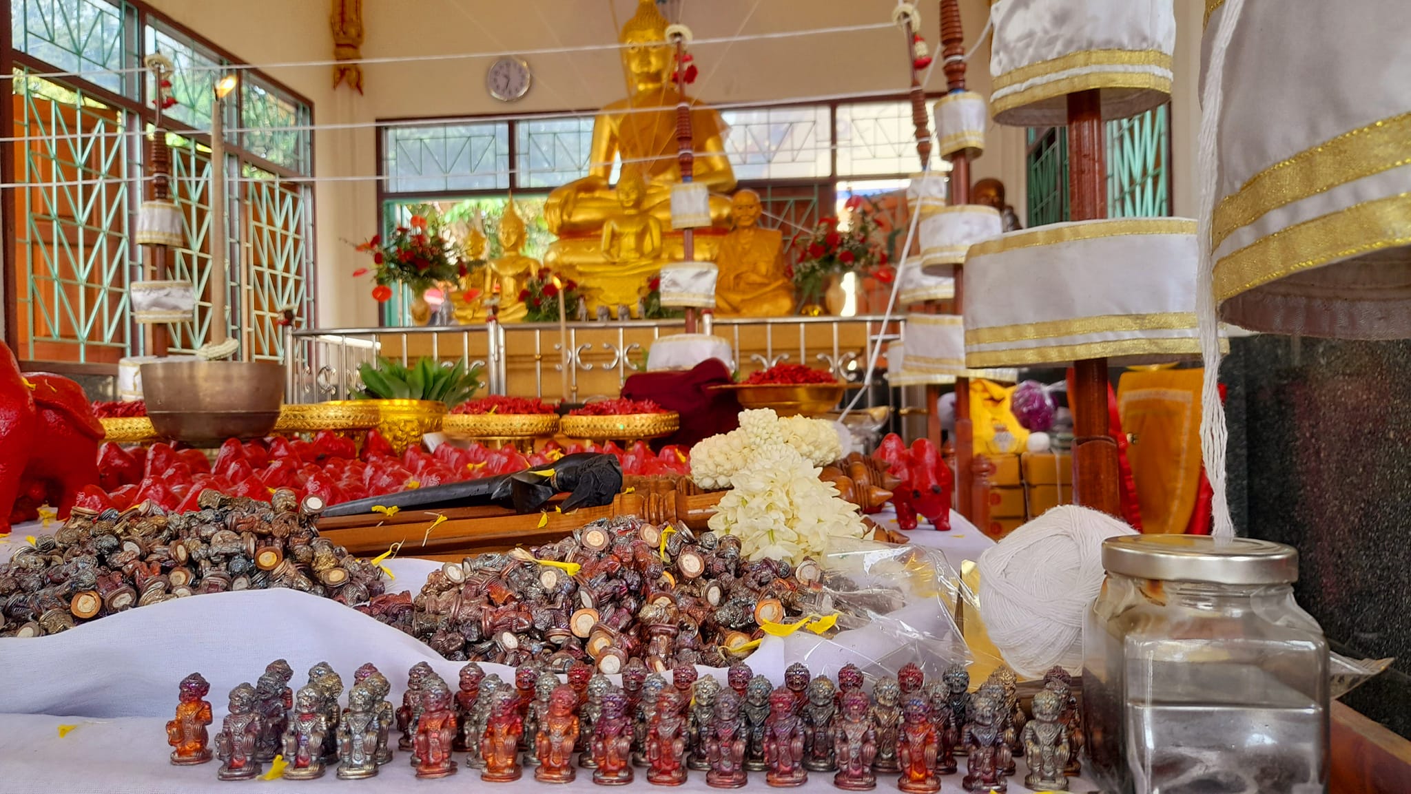 วัวธนูพญาโครัตนมงคล (แบบไม่มีจาร) วัดโพธิผักไห่ หลวงพ่อเล็ก (เลี่ยมกันน้ำ)วัดท่าขนุนพุทธาภิเษก