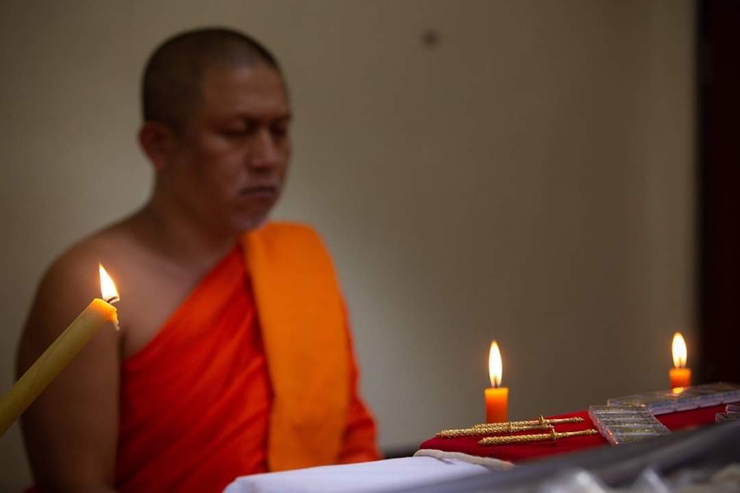 ผ้ายันต์กันภัยหายโศก (พิธีแก้วอินทนิล) พระอาจารย์เอ บ้านสุมโน ลพ.เล็ก วัดท่าขนุนร่วมเสก