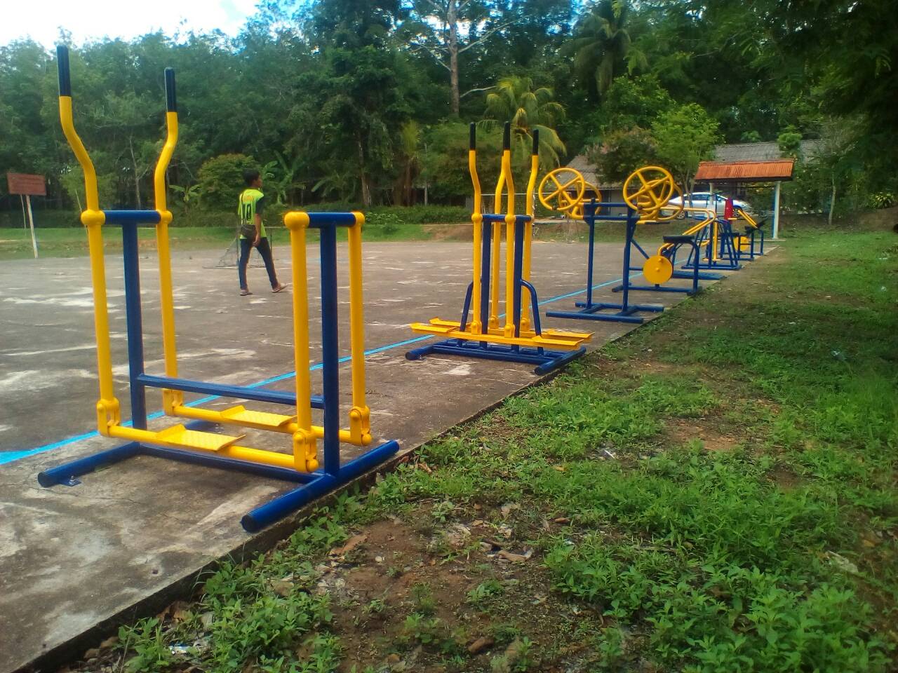 รหัส SM ผลงานติดตั้ง (ต.บางดี จ.ตรัง) เครื่องออกกำลังกายกลางแจ้ง