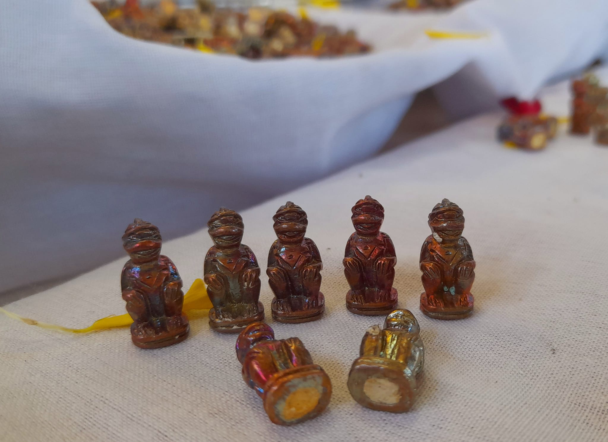 วัวธนูพญาโครัตนมงคล (แบบไม่มีจาร) วัดโพธิผักไห่ หลวงพ่อเล็ก (เลี่ยมกันน้ำ)วัดท่าขนุนพุทธาภิเษก