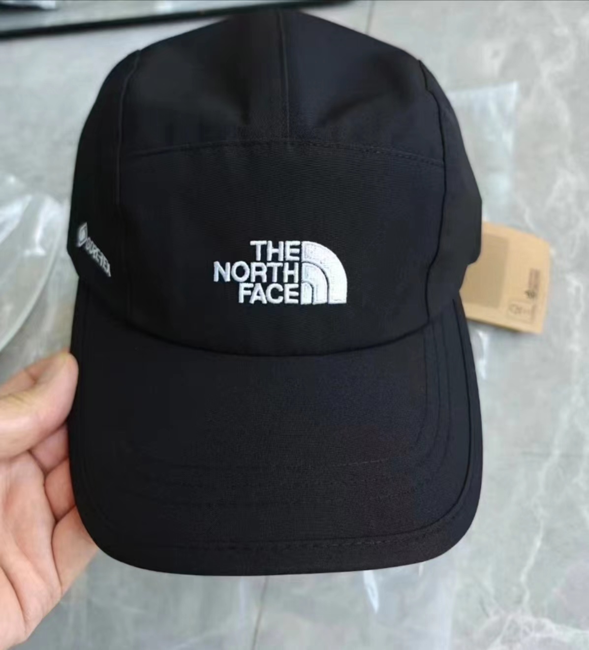 หมวกกันน้ำ The North Face Gore-Tex Cap ผ้า Goretex กันน้ำ 100 % ของใหม่ ของแท้ พร้อมส่งจากไทย หมวกกันน้ำ