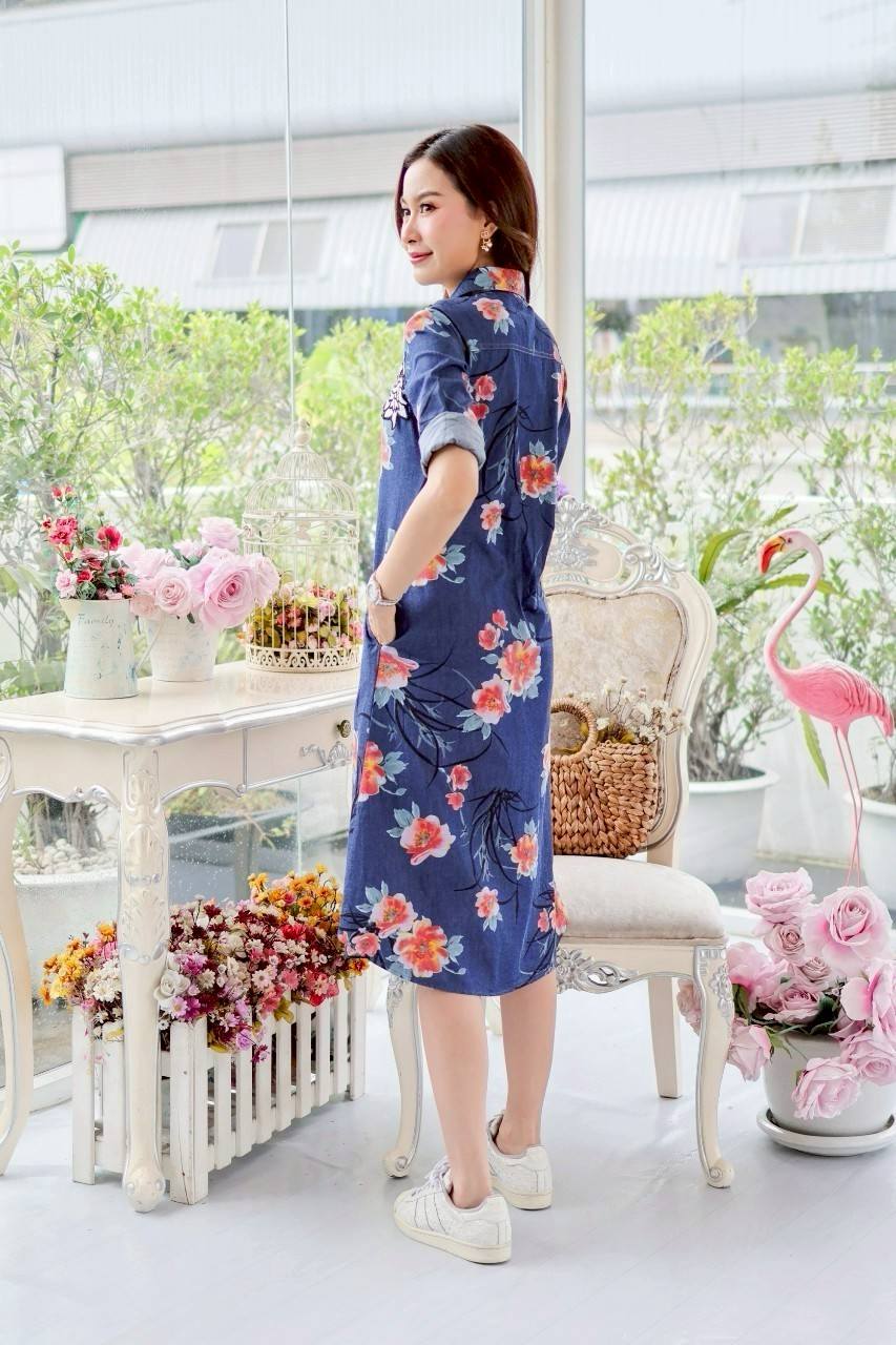 ชุดยีนส์ #8836-1 เดรสยีนส์พิมพ์ลายสวยแต่งงานฉลุสวยหรูด้านหน้า ผ้ายีนส์แท้เนื้อนิ่ม ใส่สบาย แบบสวยใส่ได้หลายโอกาส