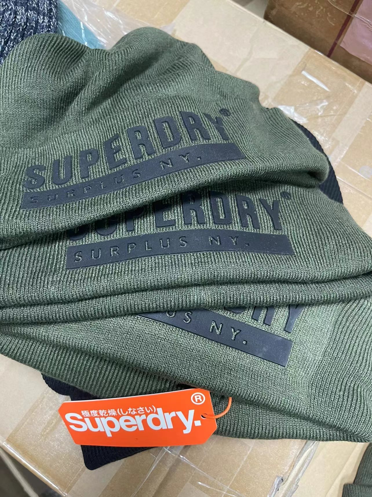 หมวกไหมพรม Superdry Surplus Silicone Beanie ของใหม่ ของแท้ พร้อมส่งจากไทย