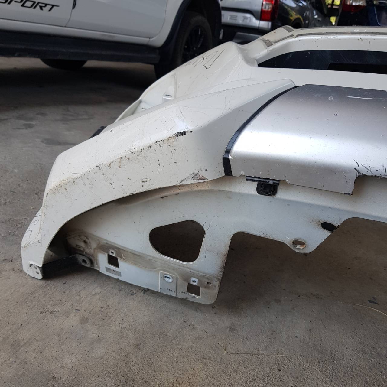 กันชนหน้า Isuzu D-Max Hi-Lander X-series ปี 2018