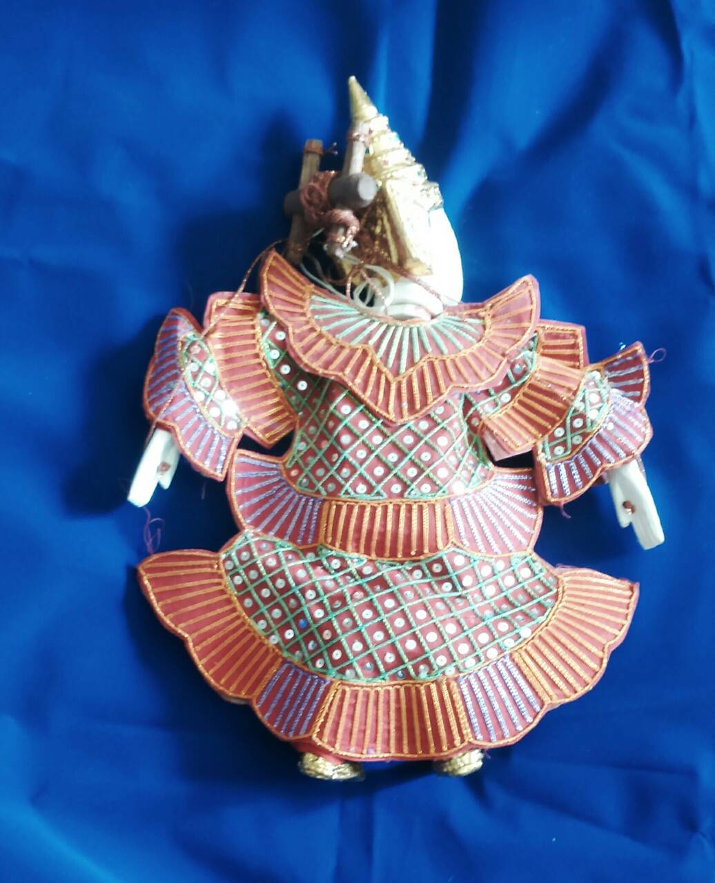 หุ่นพยนต์ หลวงปู่แก่น วัดเขื่อนท่าทุ่งนาประชาสรรค์ ปี 58