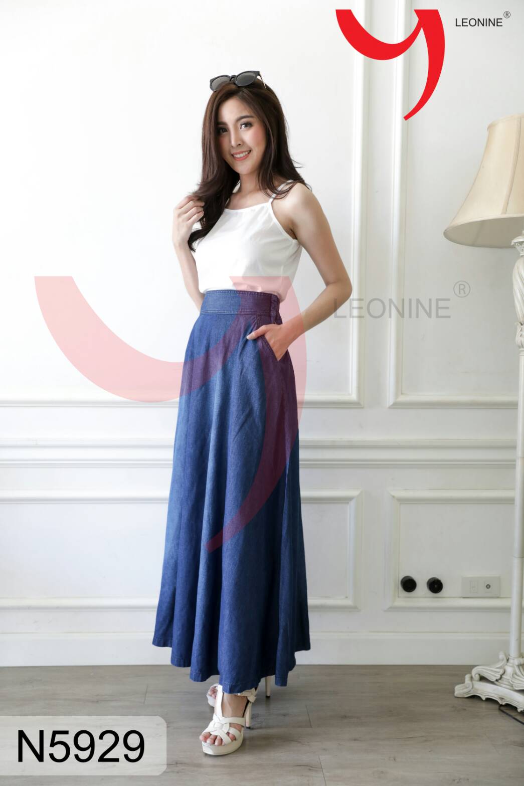 กระโปรงยีนส์ยาว Free size สียีนส์เข้ม ส่งฟรี!!