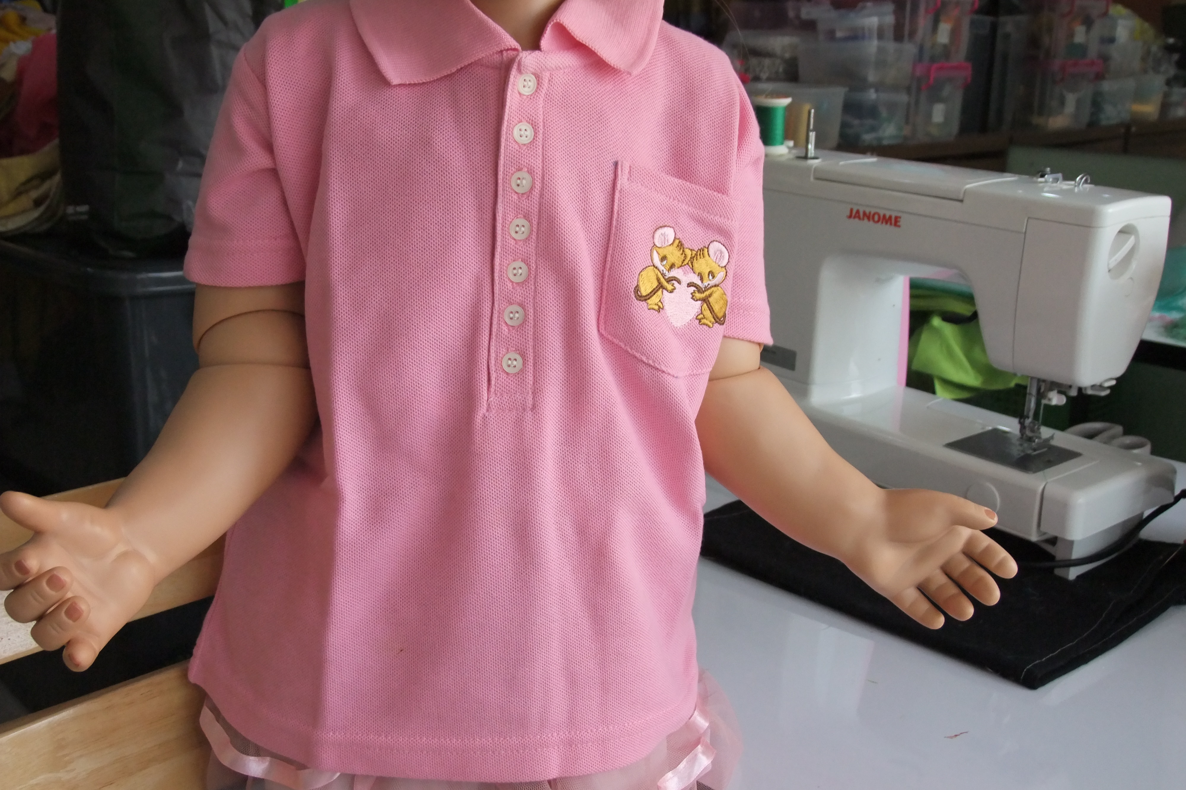 เสื้อโปโลเด็กกระเป๋ามีลายปัก